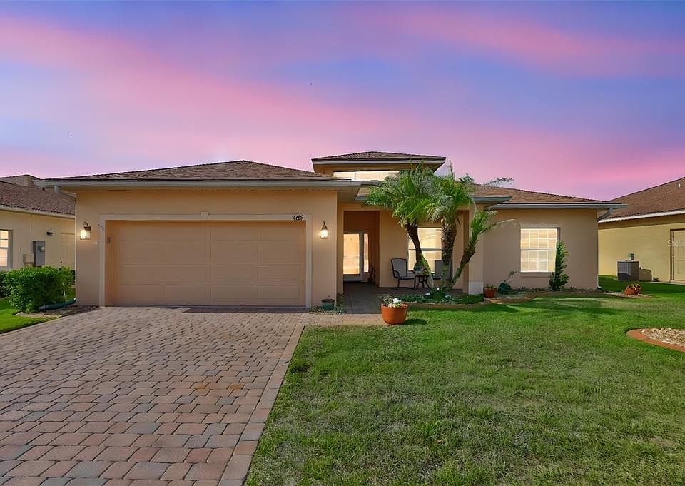 1st image of 4465 Strathmore Dr