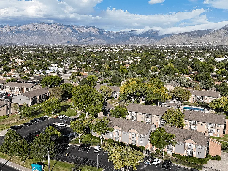 Convenient Albuquerque Location