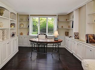 1348 Laurie Ln, Burr Ridge, IL 60527