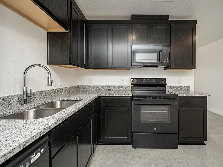 1250 Croft Ln — Photo 18