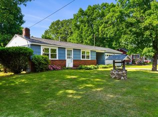 52 Middle Rd, Merrimac, MA 01860