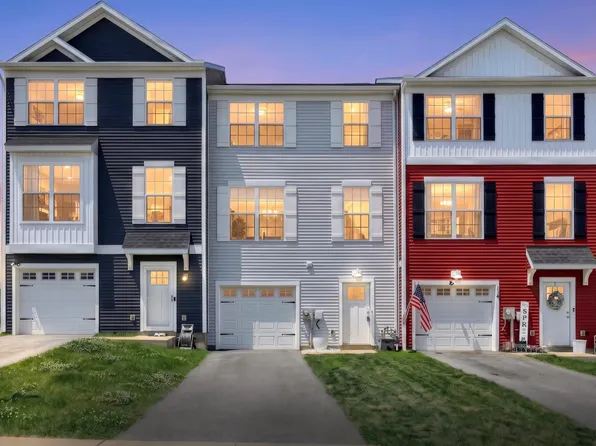 26 Pacer Dr, Hanover, PA 17331
