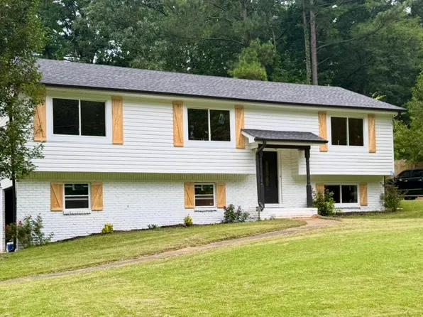112 Silverleaf Dr, Trussville, AL 35173