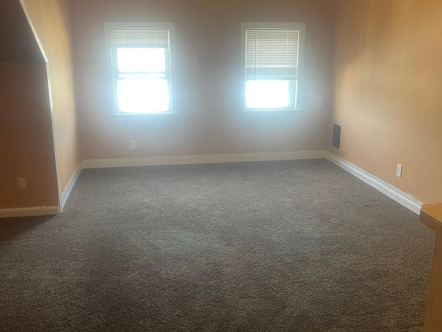 Studio, 1700 sqft, $1,850 — Photo 4