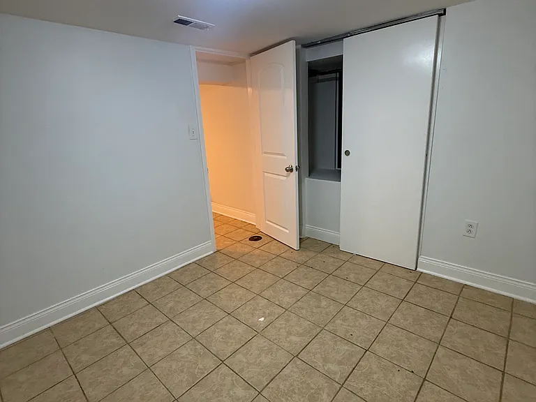 1056 N Parkside Ave #G — Photo 9