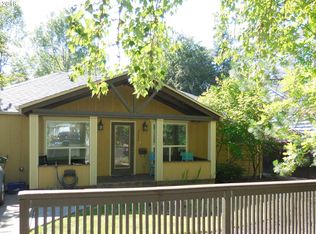 2526 Potter St, Eugene, OR 97405