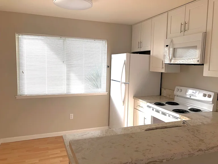 1216 Liberty St #2 — Photo 2