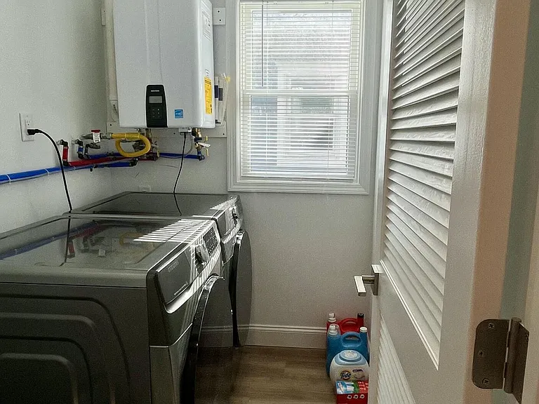 127 Dewey Dr — Photo 21