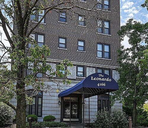 2nd image of 4166 Lindell Blvd #373c9d307