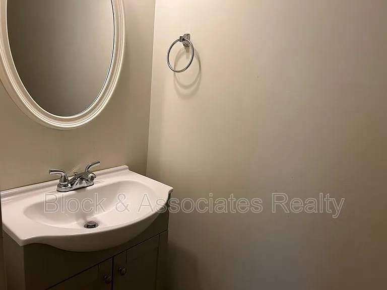 5147 Fiddlers Run Dr — Photo 10