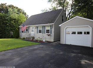 25 Demi Cir, Lewiston, ME 04240