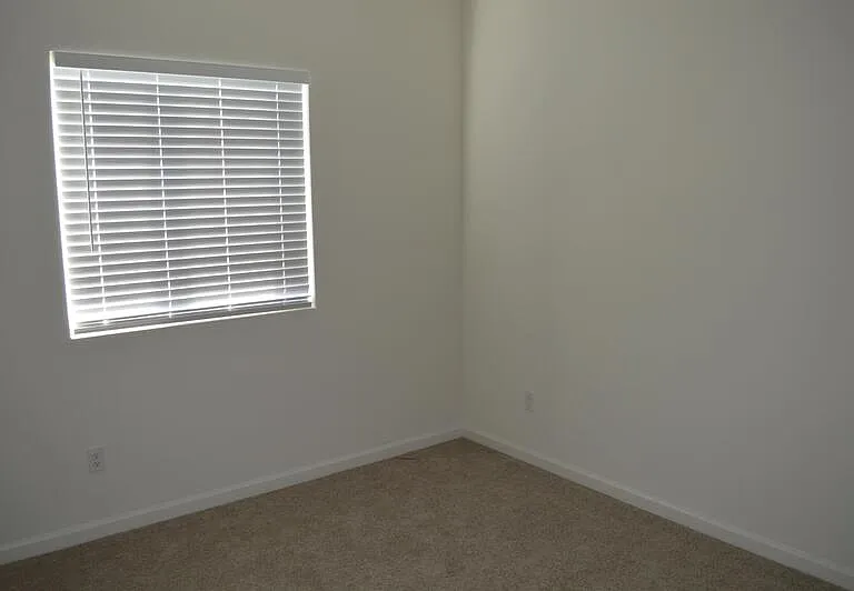 573 Bedfordshire Dr #2 — Photo 11