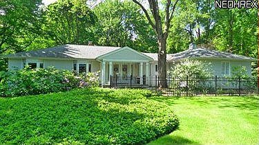 1st image of 90 Sterncrest Dr