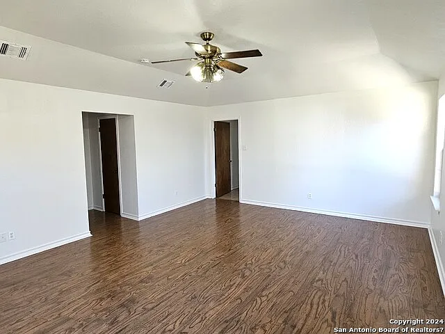 101 Santa Clara St — Photo 31