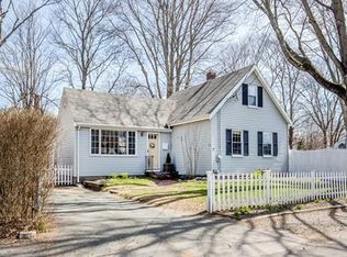 11 Rust St, South Hamilton, MA 01982