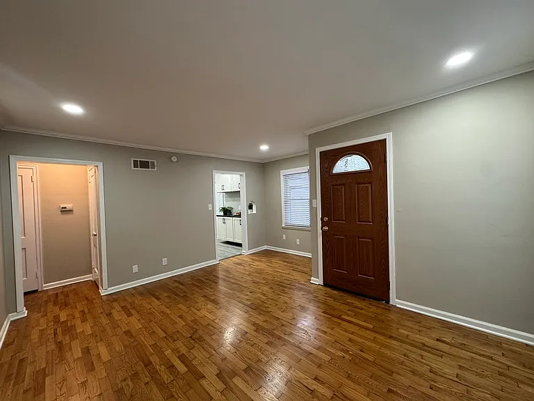 934 SW Anderson Ter — Photo 4