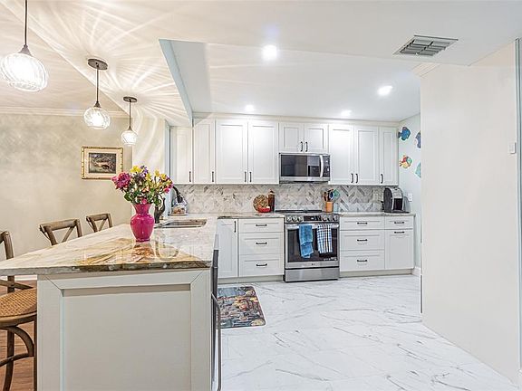 2nd image of 3505 TARPON WOODS BOULEVARD #G405