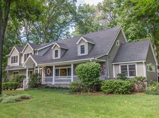 36 Crescent Bnd, Allendale, NJ 07401