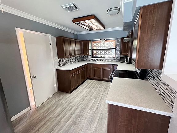 4th image of 30 E Mariana Ave #1