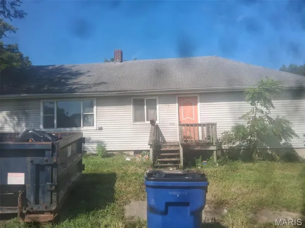 309 N Crawford St, West Frankfort, IL 62896