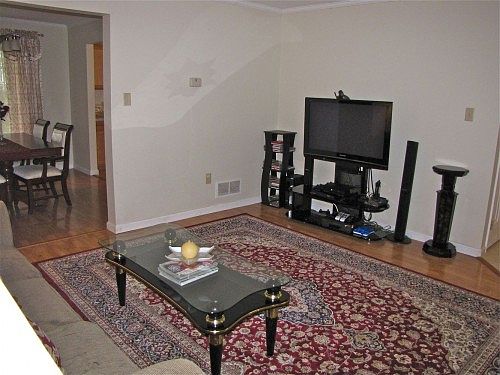 5th image of 214 Ghaner Dr