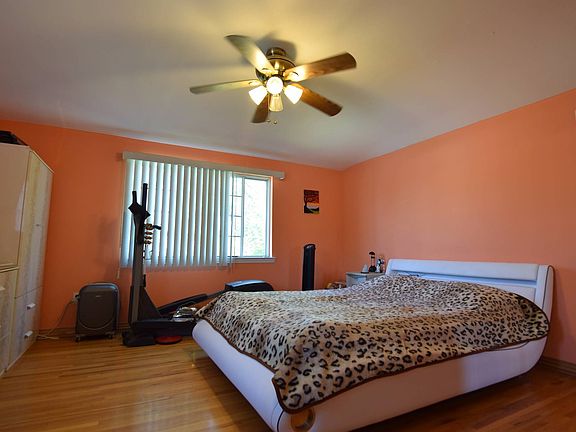 2nd image of 20 Pelican Cir