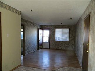 3rd image of 541 Lakeshore Dr