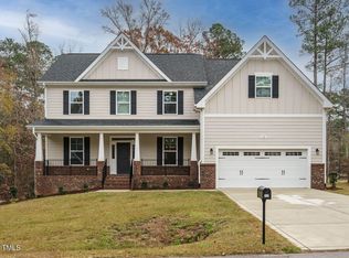 112 Roundrock Ln, Sanford, NC 27330