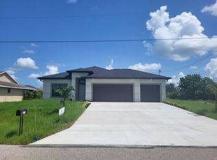 855 SW 15th Ter, Cape Coral, FL 33991