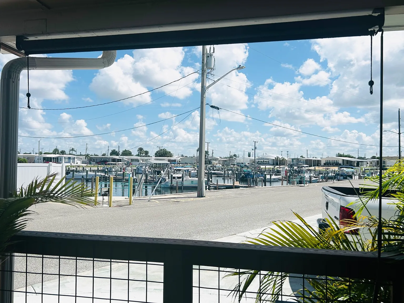 1 bed, 2.0 bath, 1000 sqft, $2,000 — Photo 3