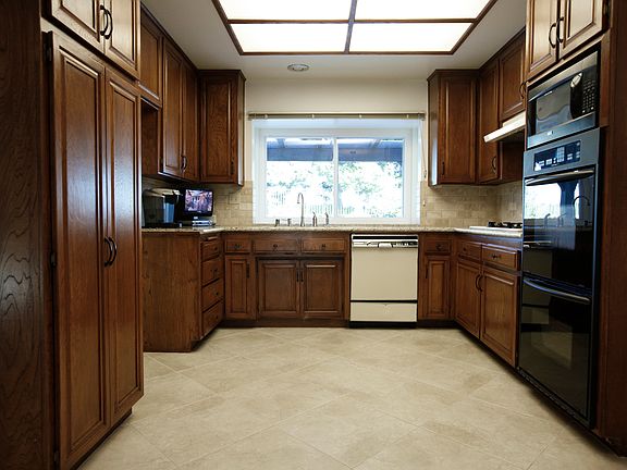 Kitchen with pantry and double oven