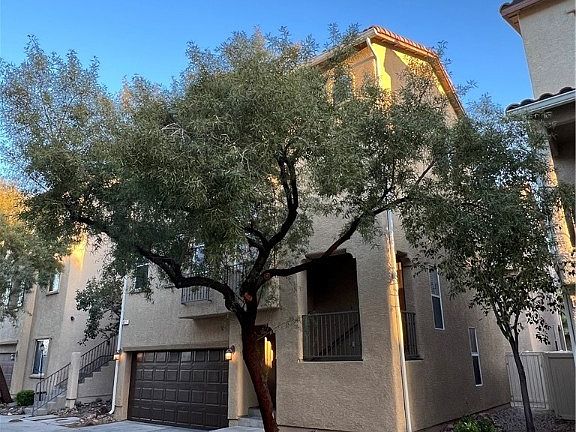 3rd image of 8925 Jaquita Ave