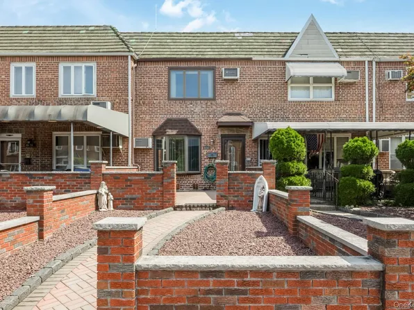 61-33 78 Street, Middle Village, NY 11379