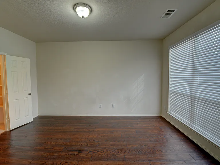 4005 Penny Royal Dr — Photo 4