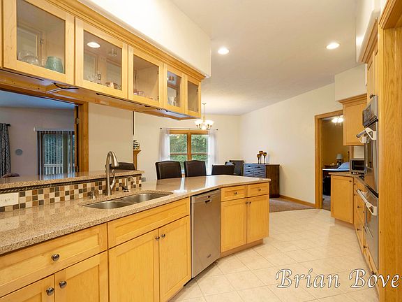 4th image of 7063 Tramore Ct NE