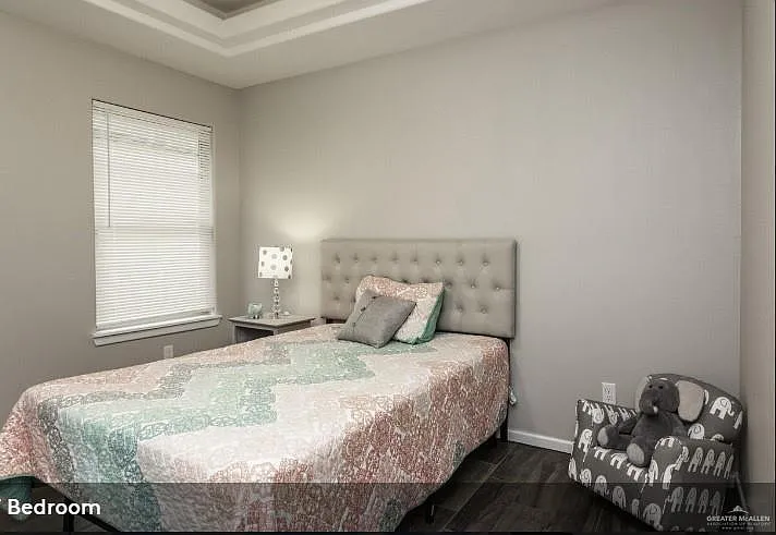 1404 Alta Vista Dr #3 — Photo 4