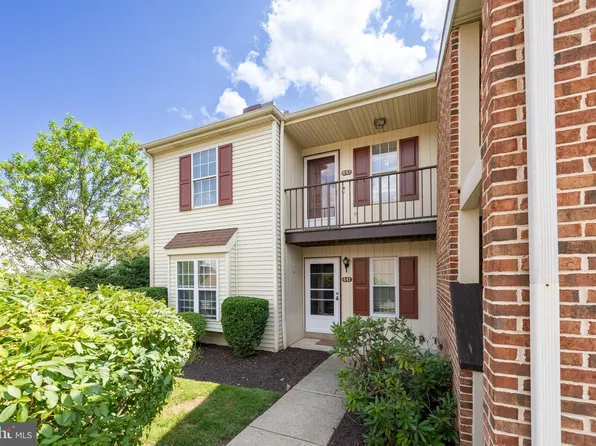443 Westridge Dr #102, Phoenixville, PA 19460