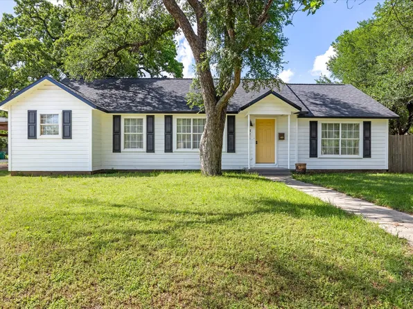 335 E Long St, Stephenville, TX 76401