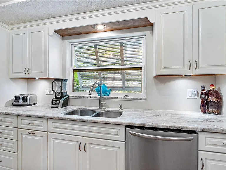5621 Gulf Of Mexico Dr #103 — Photo 22