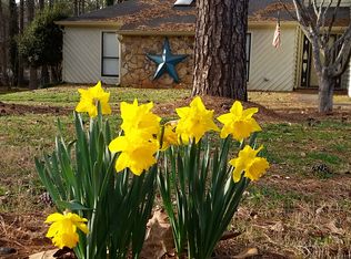 4093 Bent Willow Dr, Lilburn, GA 30047