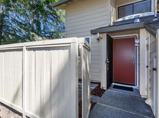 2501 Woodlake Dr, Santa Rosa, CA 95405