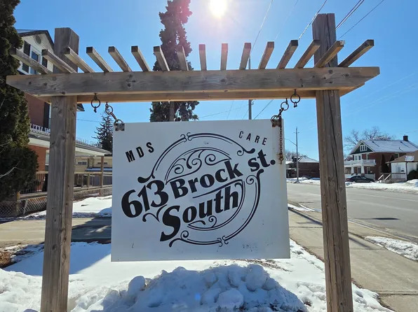 613 Brock St S, Whitby, ON L1N 4L1