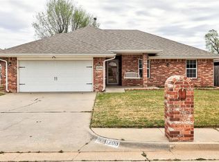 1209 Garden Grv, Yukon, OK 73099
