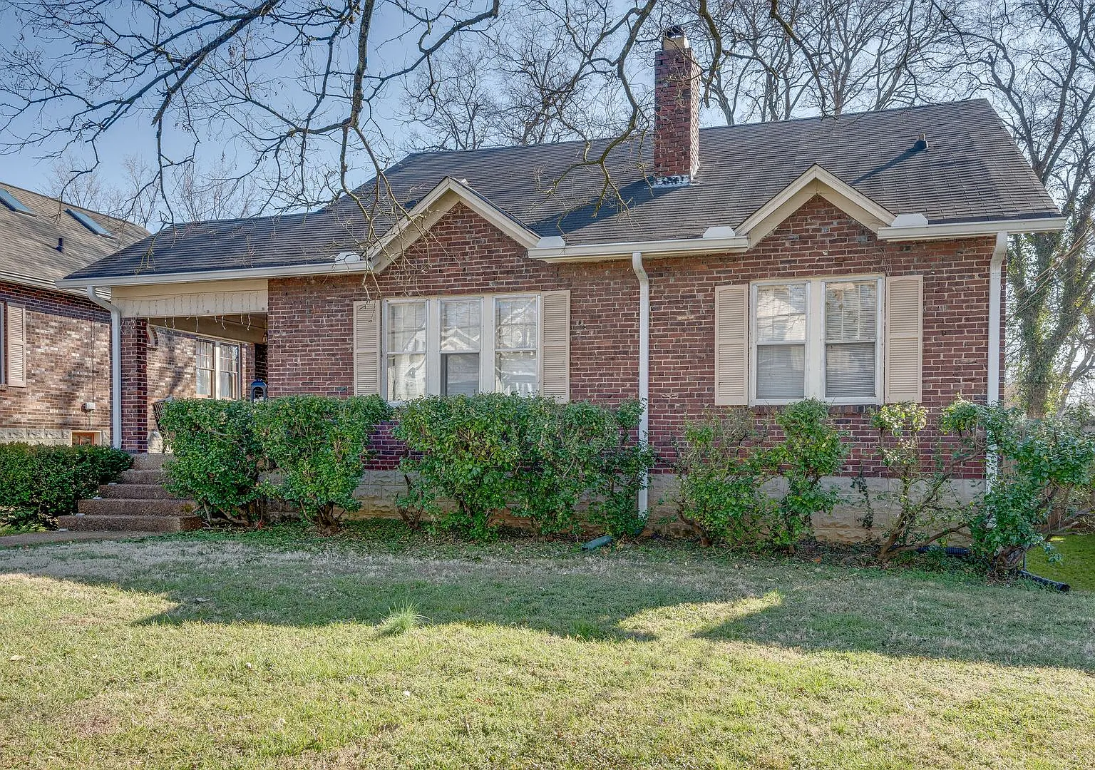 Charming 3-Bedroom Gem in the Heart of Sylvan Park — Photo 3