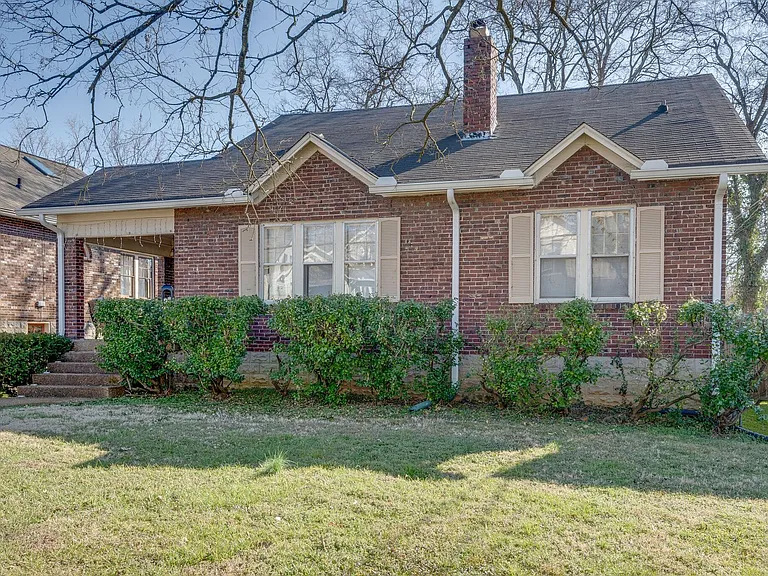 2512 Natchez Trce #A — Photo 2