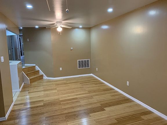 3rd image of 7520 Roosevelt Blvd #1
