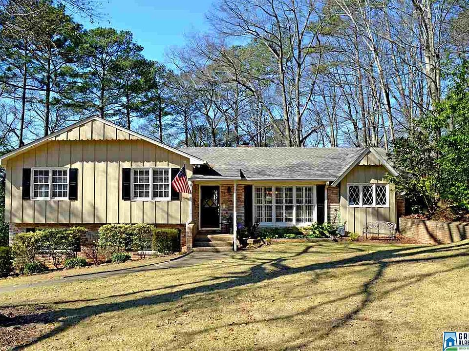 1st image of 3232 Pinehurst Dr