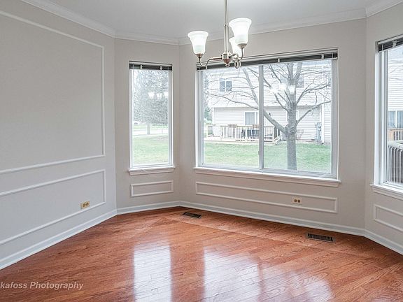 4th image of 6803 W Wellsley Ct
