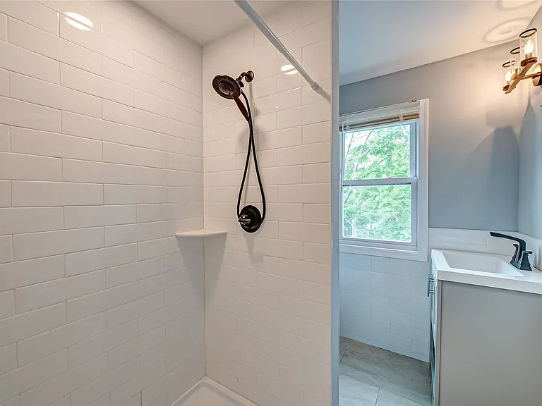 76 Amity St #1 — Photo 3