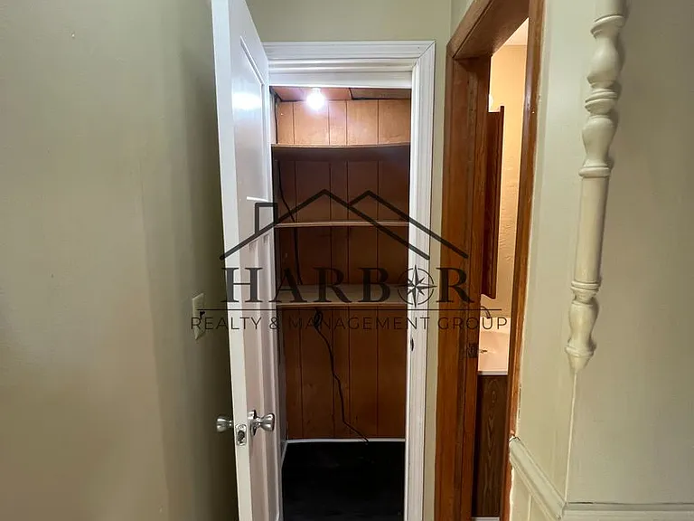 804 12th Ave SW — Photo 4